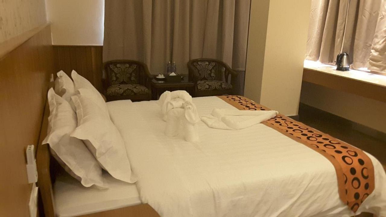Unity Hotel Mandalay Bagian luar foto