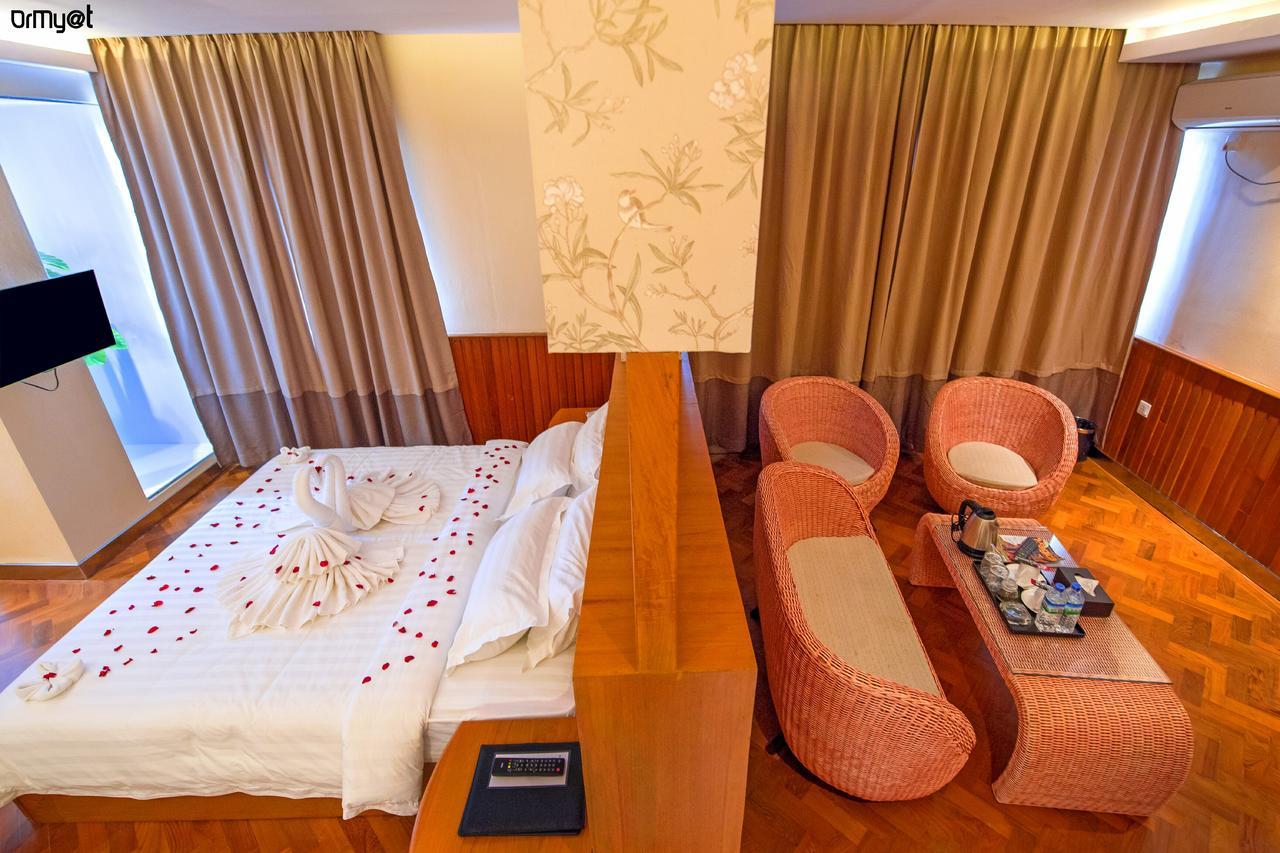 Unity Hotel Mandalay Bagian luar foto